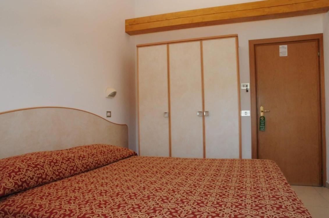 Hotel Saint Tropez Spa & Restaurant リド・ディ・サヴィオ 部屋 写真